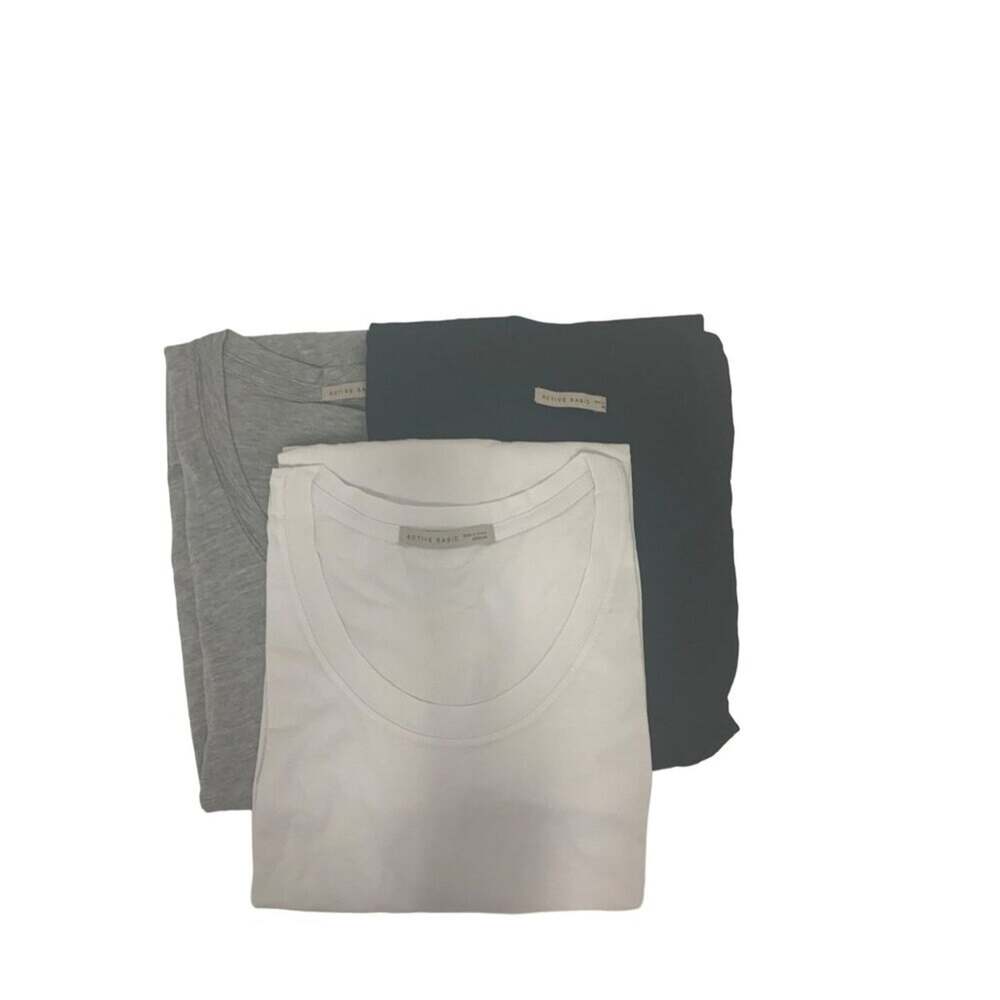 Bundle of 3 Basic Tees M